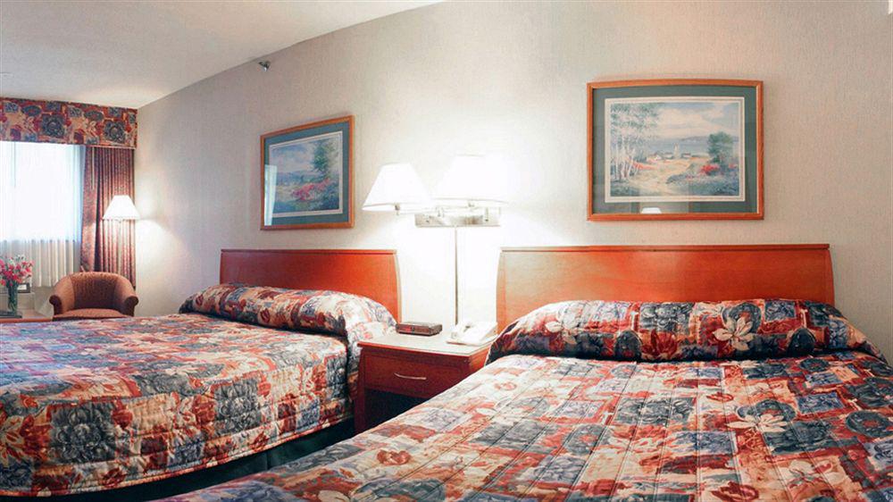 Art Infiniti Hotel Pitt Meadows Eksteriør billede